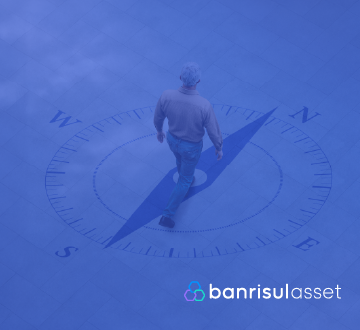 Foto de idoso caminhando sobre bssola desenhada no cho, caminhando em direo ao Norte.